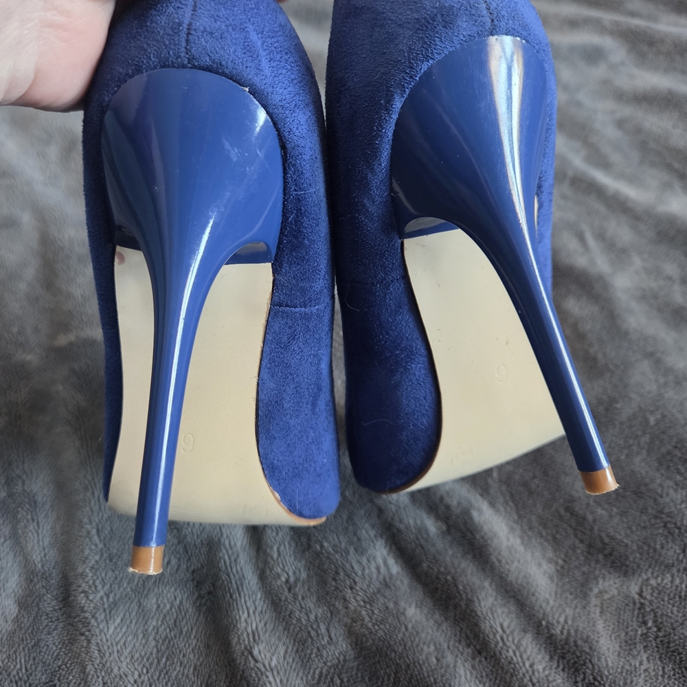 Sergio Bari Royal Blue Suede Heels - Picture 3 of 13